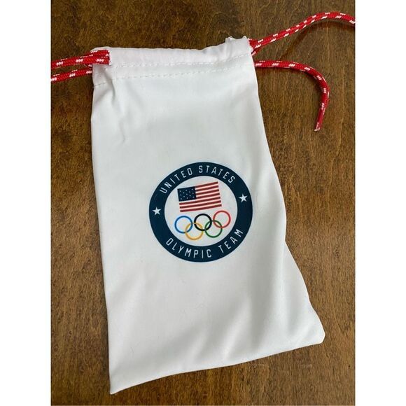 Twenty Twenty Rhinestone Gold Sunglasses UV400 - Picture 6 of 6